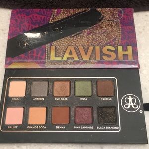 Anastasia Lavish palette